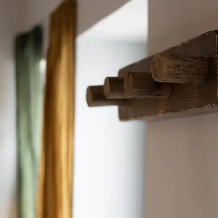 Casa Pimenta - Old Town Charm & Castle View Apartment *