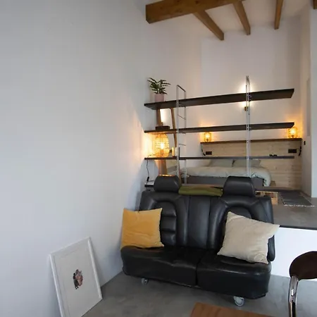 Casa Pimenta - Old Town Charm & Castle View Apartment *