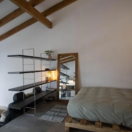 Casa Pimenta - Old Town Charm & Castle View شقة